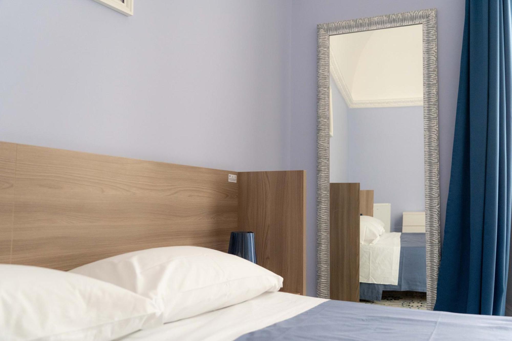 Le Tre Rondini Hotel Barletta Exterior photo